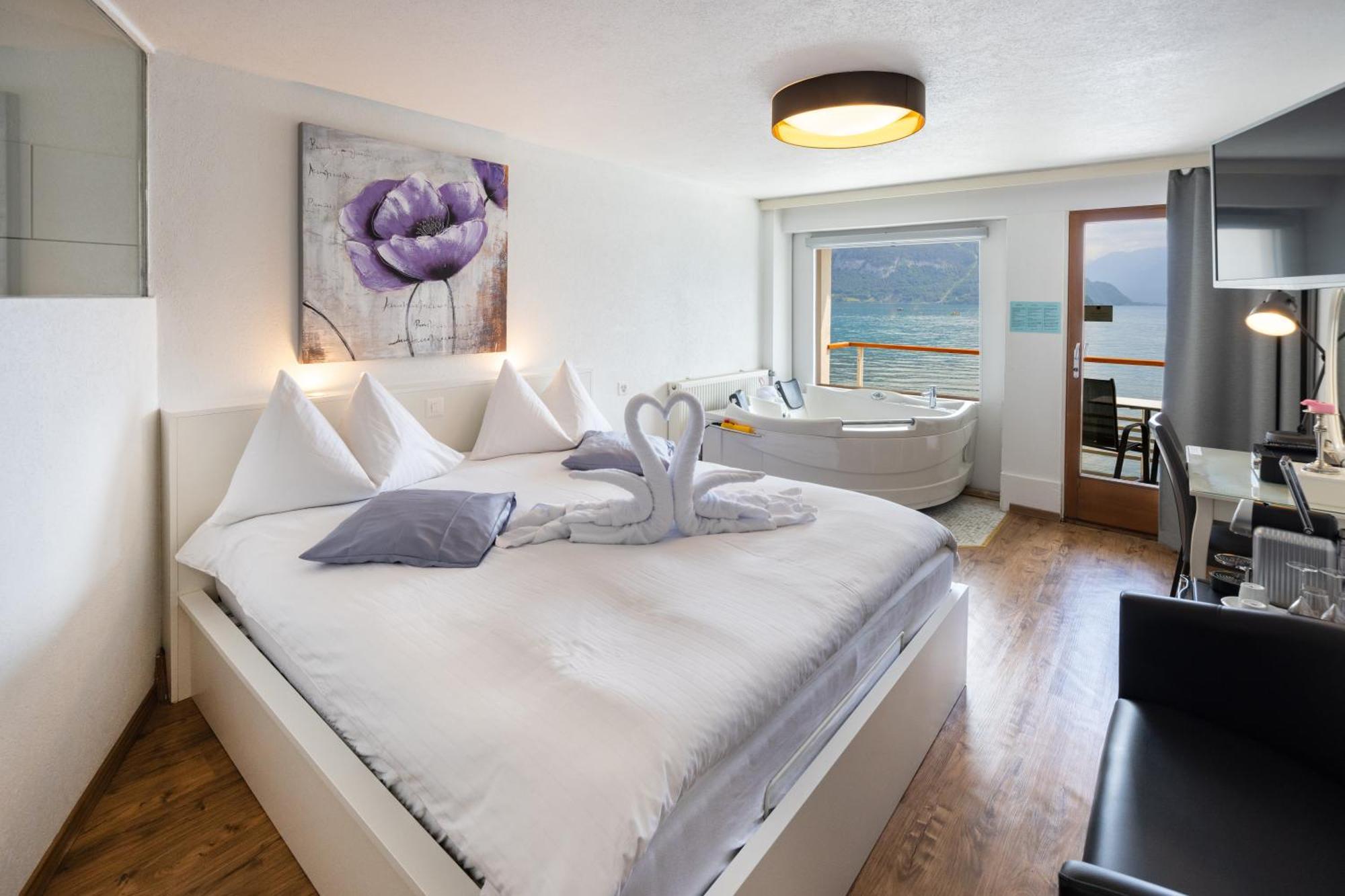 Strandhotel Seeblick Faulensee Eksteriør bilde